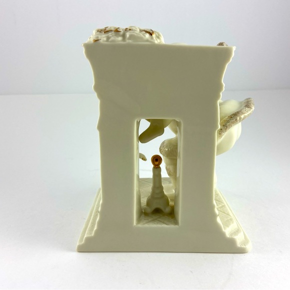 Vintage Mikasa Santa's Secret Christmas Porcelain Ivory with Gold Trim - Picture 4 of 13